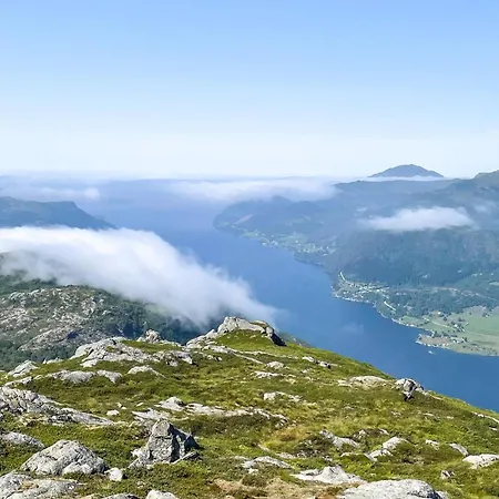 Lovely In With Wifi Holiday home Naustdal